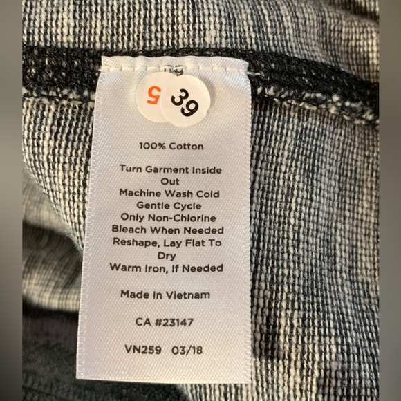 Women’s size medium Talbot’s textured black/white athleticwear jacket fun collar - Picture 8 of 8